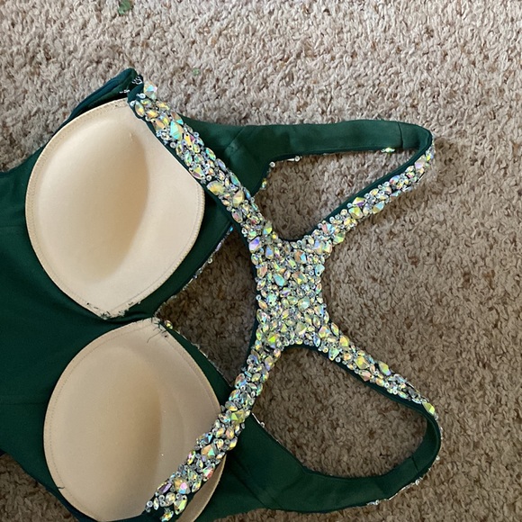 Emerald Green Hoco/Prom Dress - Picture 8 of 8